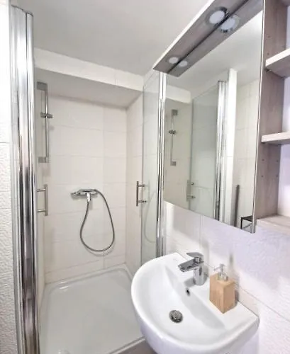 Petunia Apartment Baška
