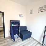 Petunia Apartment *